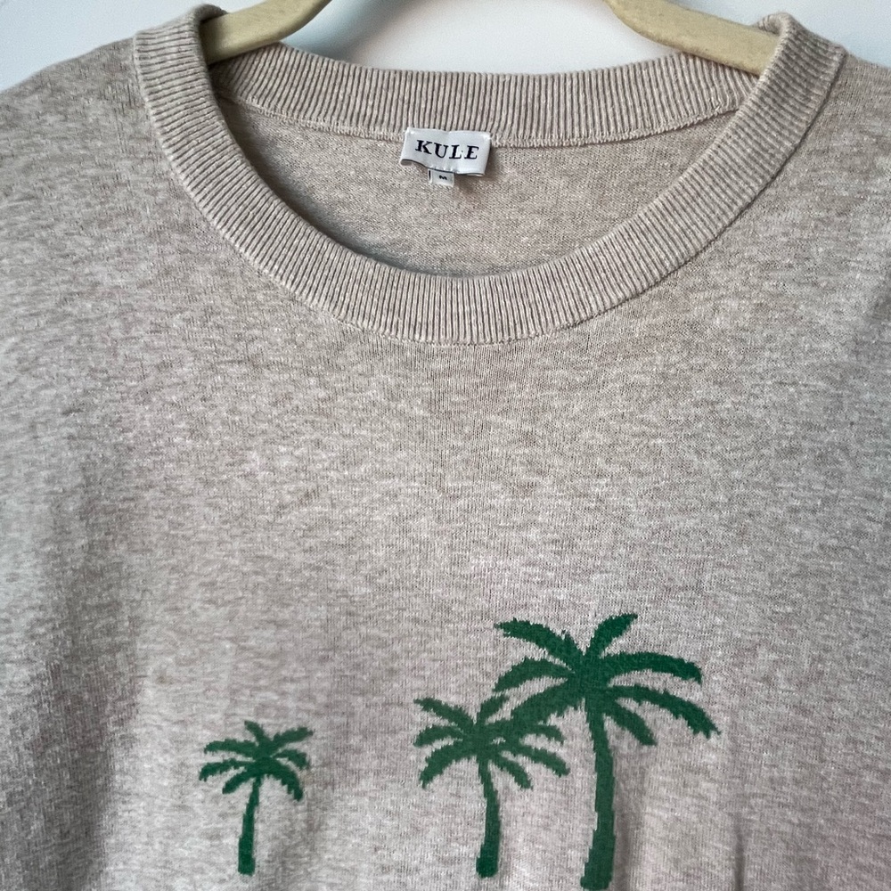 KULE women’s beige knit tee with palms, like new barely worn size medium